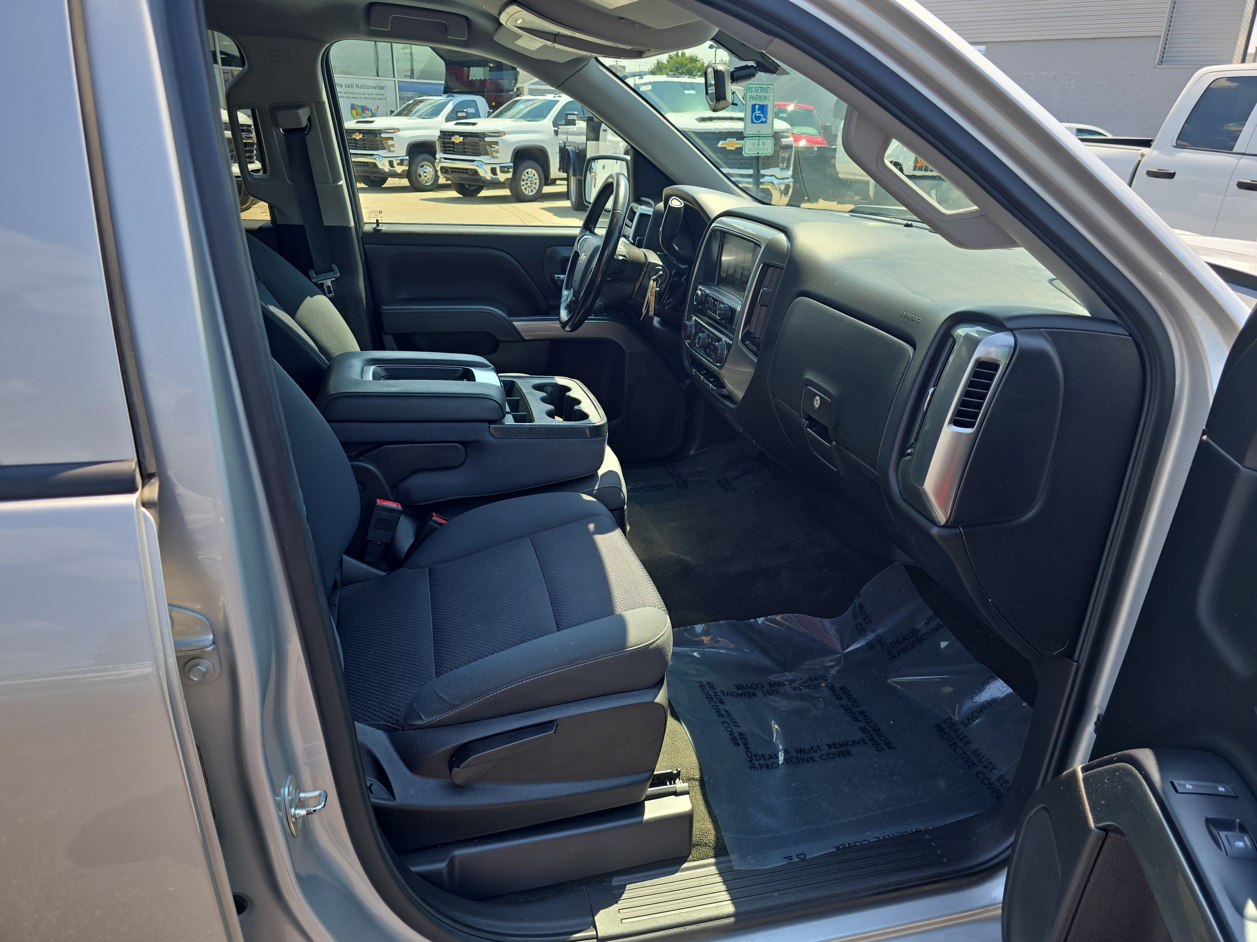 chevrolet silverado 1500 2018 3GCUKREC7JG463561 image chevrolet silverado 1500 2018 3GCUKREC7JG463561 image